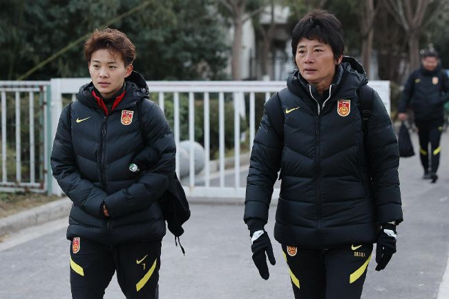孔蒂愿意回归尤文执教已经不是秘密，但是尤文对请回他持怀疑态度。